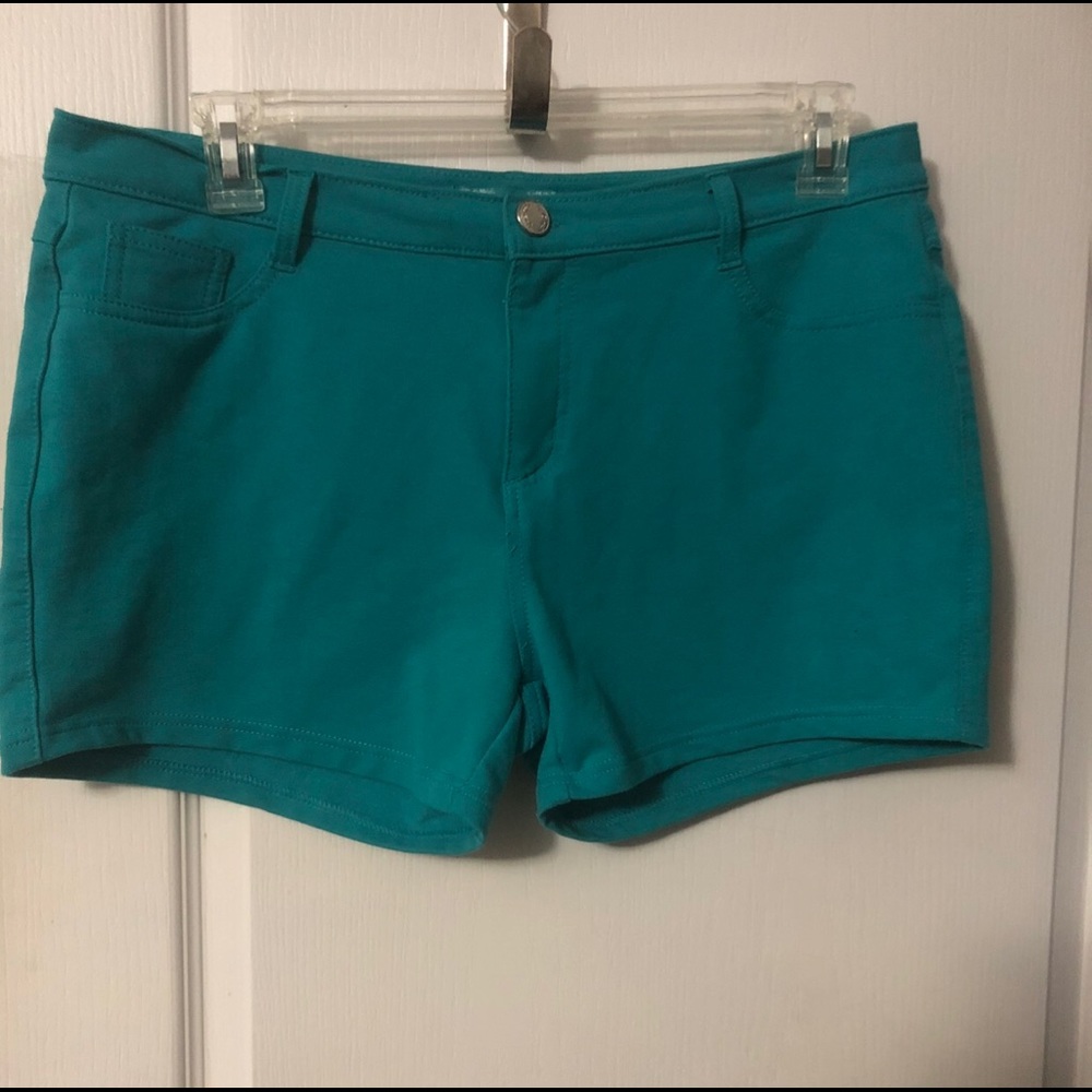Plus Size Women Shorts